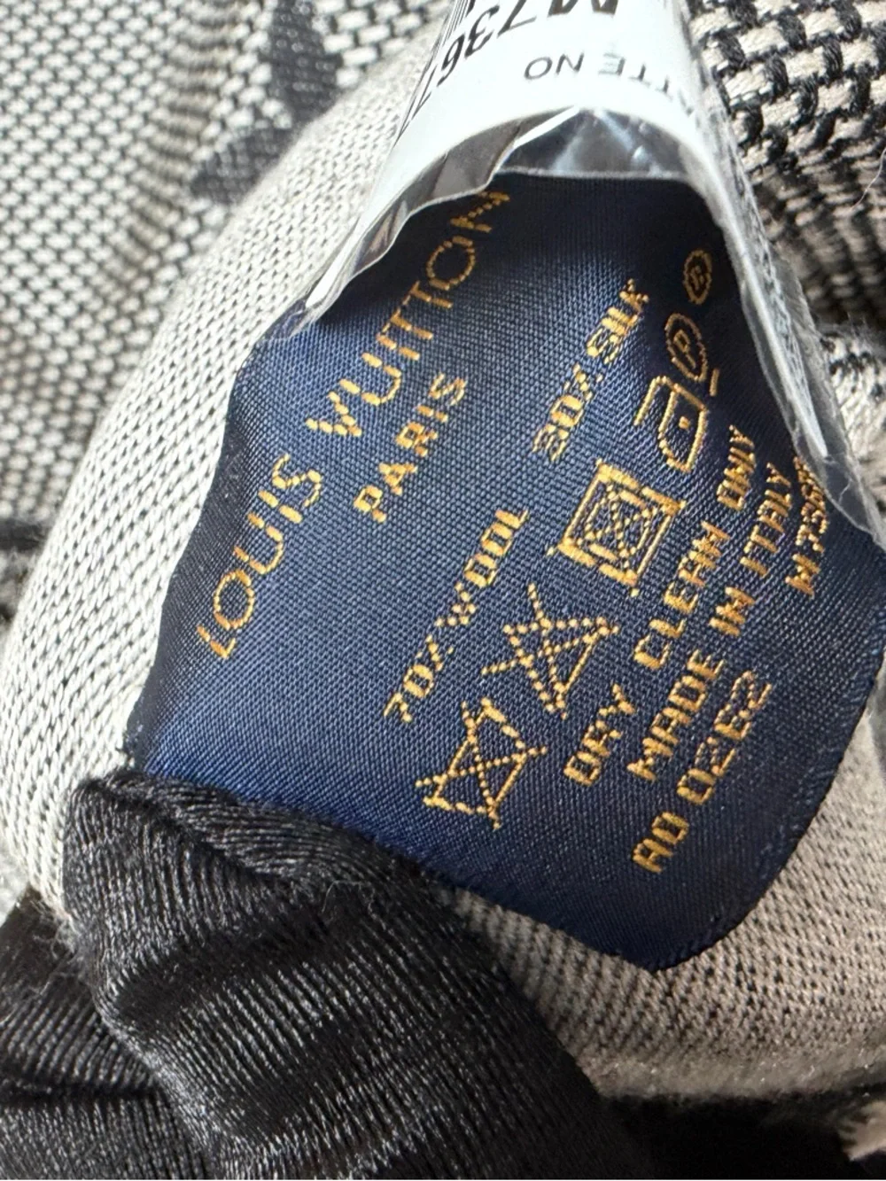 Louis Vuitton Monogram Neo Natte Two-Tone Monogram Scarf in Black
